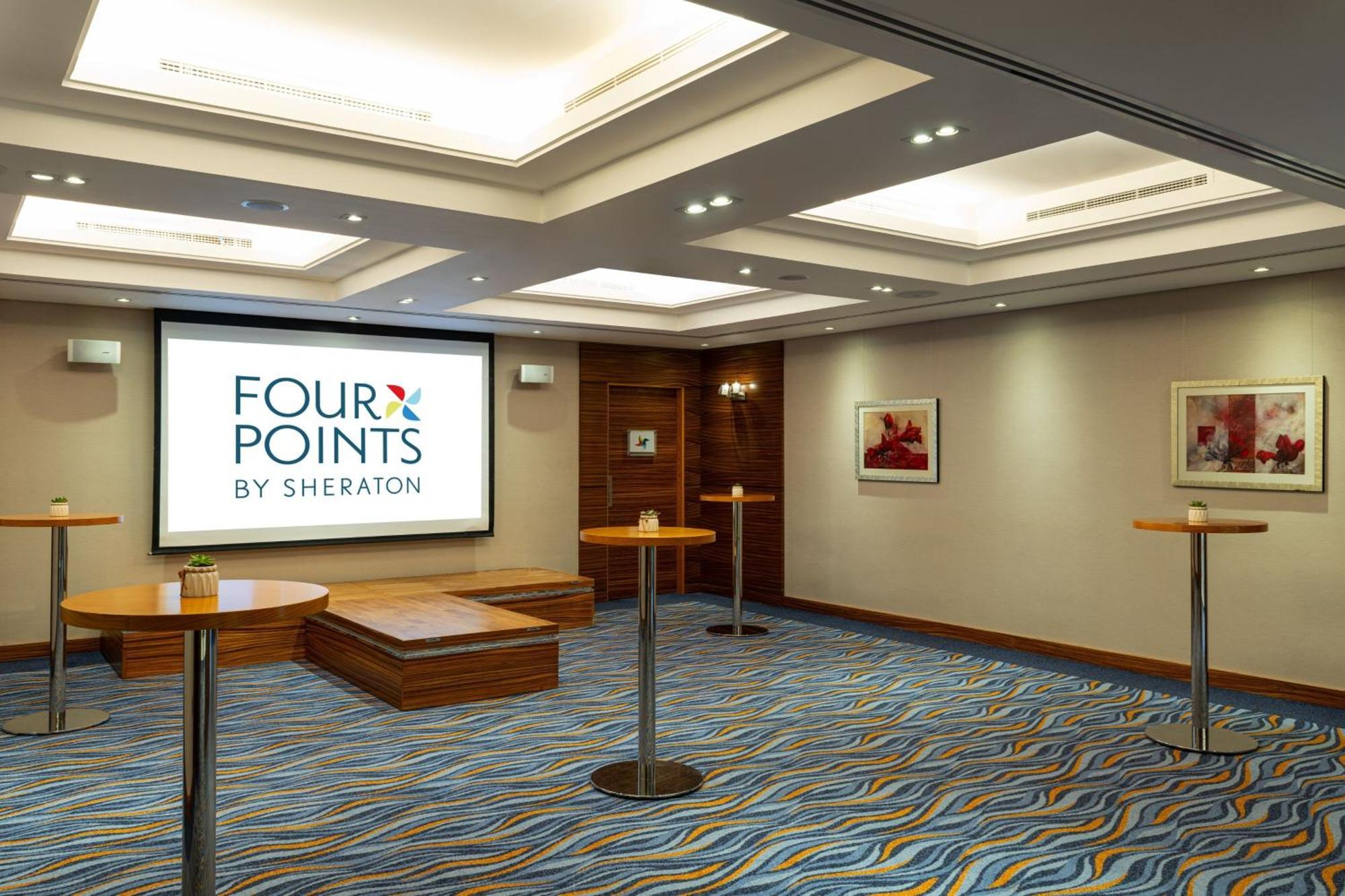 Four Points By Sheraton Bur Dubai Exterior photo